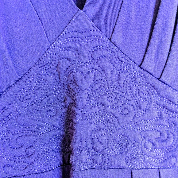 Purple Esprit v-neck, shrt-slved dress w/embroidered bodice & tie back. M. - Picture 2 of 7